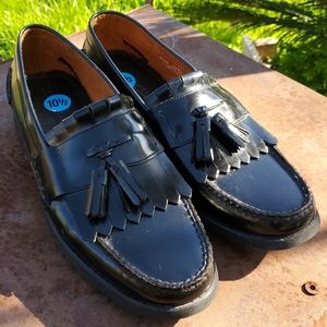 Florsheim Men's Tassle Loafers. Black Leather. Size 10.5 D. EPWC. Tassle.